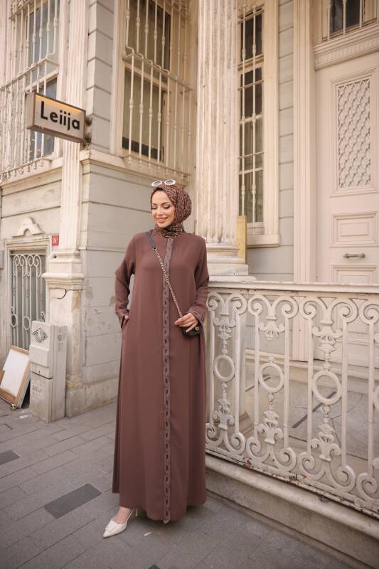 ALYA FERACE & Cappuccino - 2026 - 1