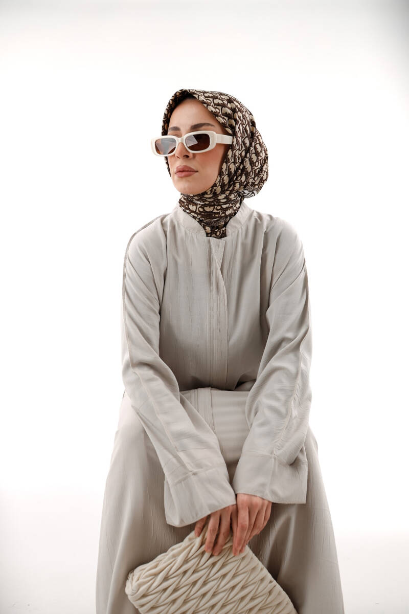 Elira Yıldız Kumaş Ferace Taş