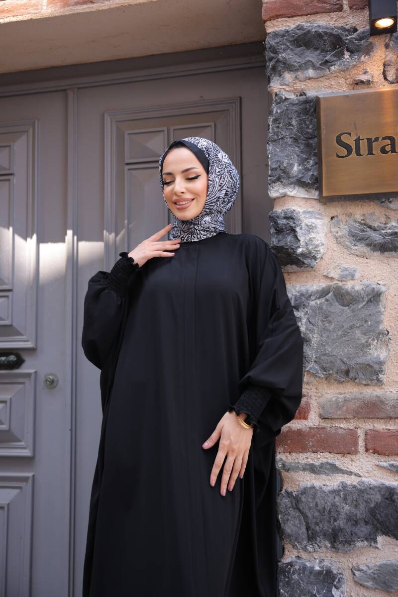 Liora Ferace Siyah