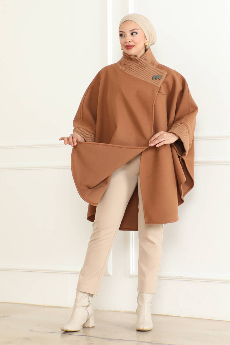 Yakası Trikolu Panço Camel