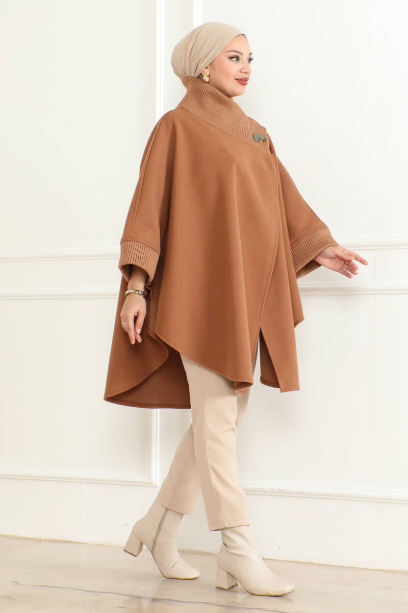 Yakası Trikolu Panço Camel
