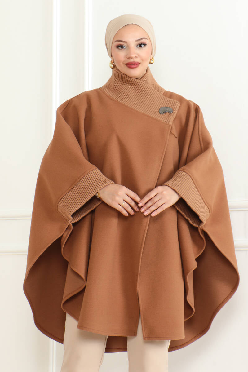 Yakası Trikolu Panço Camel