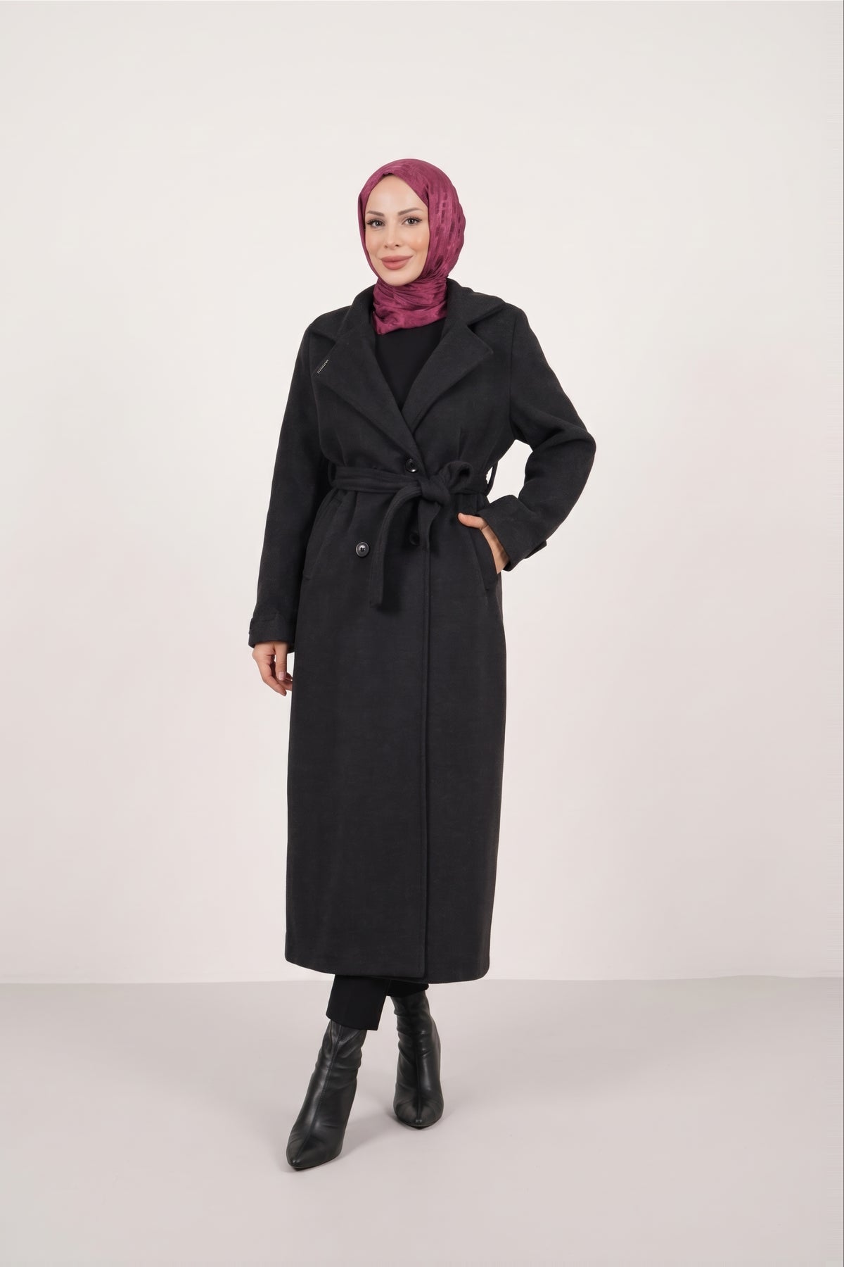 Elzem Moskov Kaşe Kaban - Siyah