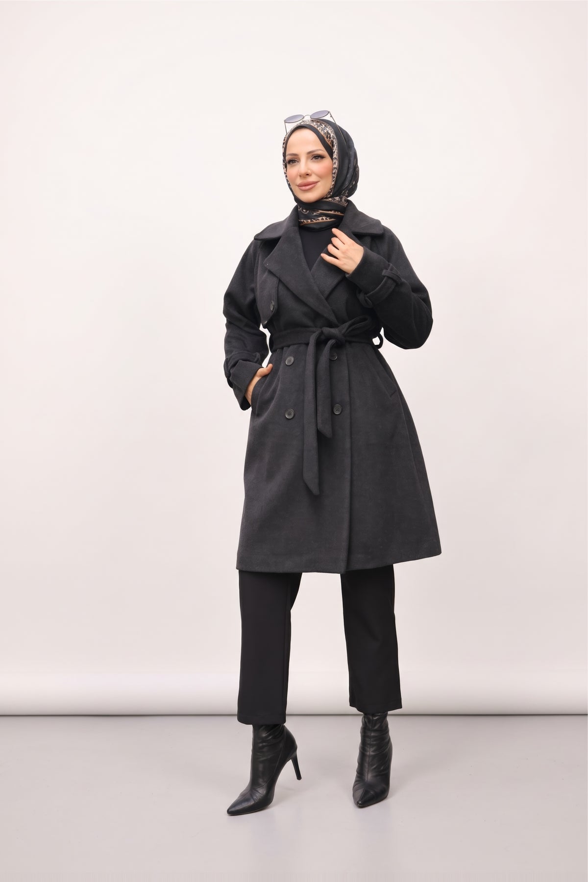 Mevira Moscov Kaşe Kaban - Siyah